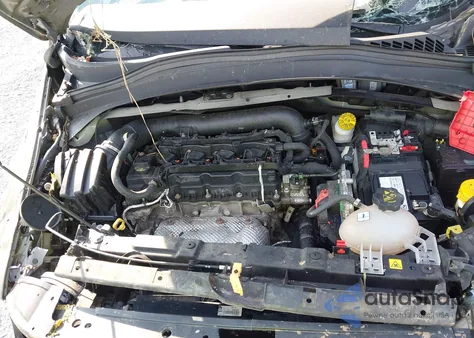 2021 Jeep Renegade Latitude 4X4 из США, поврежденный, VIN ZACNJDBB5MPN36626